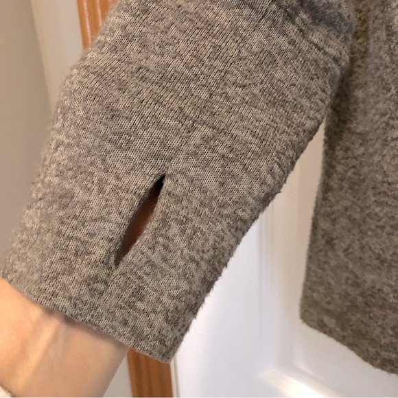 ☀️ Cable & Gauge Sweater Top with Cinch Neck Size Medium - Picture 2 of 11